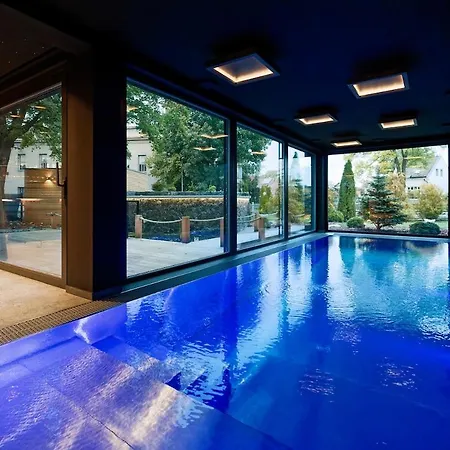 Ostriz フリンスコ