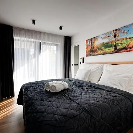 ヴィラ Ostriz フリンスコ